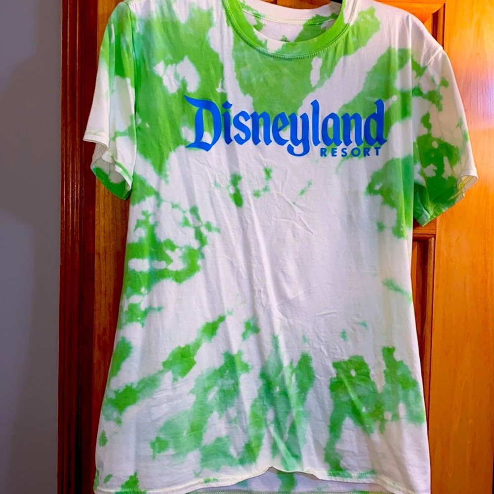 Disneyland t-shirt